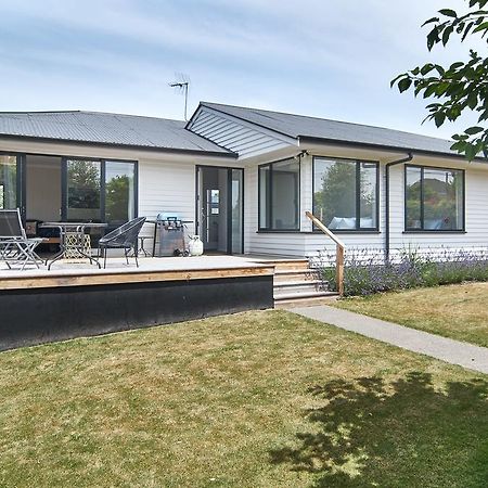 Brookside Villa - Christchurch Holiday Homes Экстерьер фото