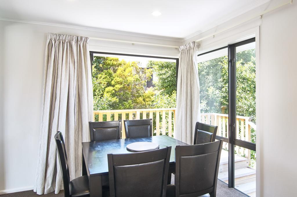 Brookside Villa - Christchurch Holiday Homes Экстерьер фото