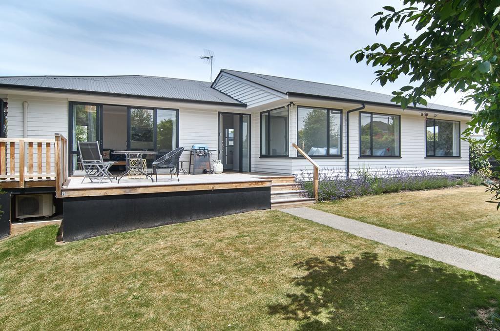 Brookside Villa - Christchurch Holiday Homes Экстерьер фото